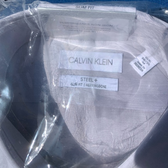 NWT Calvin Klein shirt - Picture 3 of 3